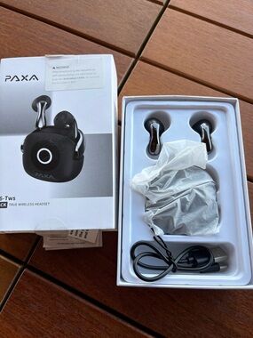 PAXA Black True Wireless Headset - Wireless Earbuds